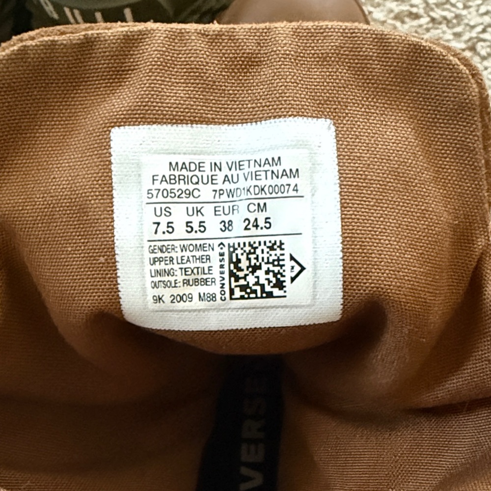Converse Tan Leather Sneakers